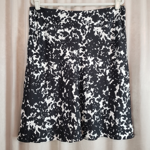 NWOT Ralph Lauren black & white floral silk A-line skirt Womens 14 - Picture 4 of 6